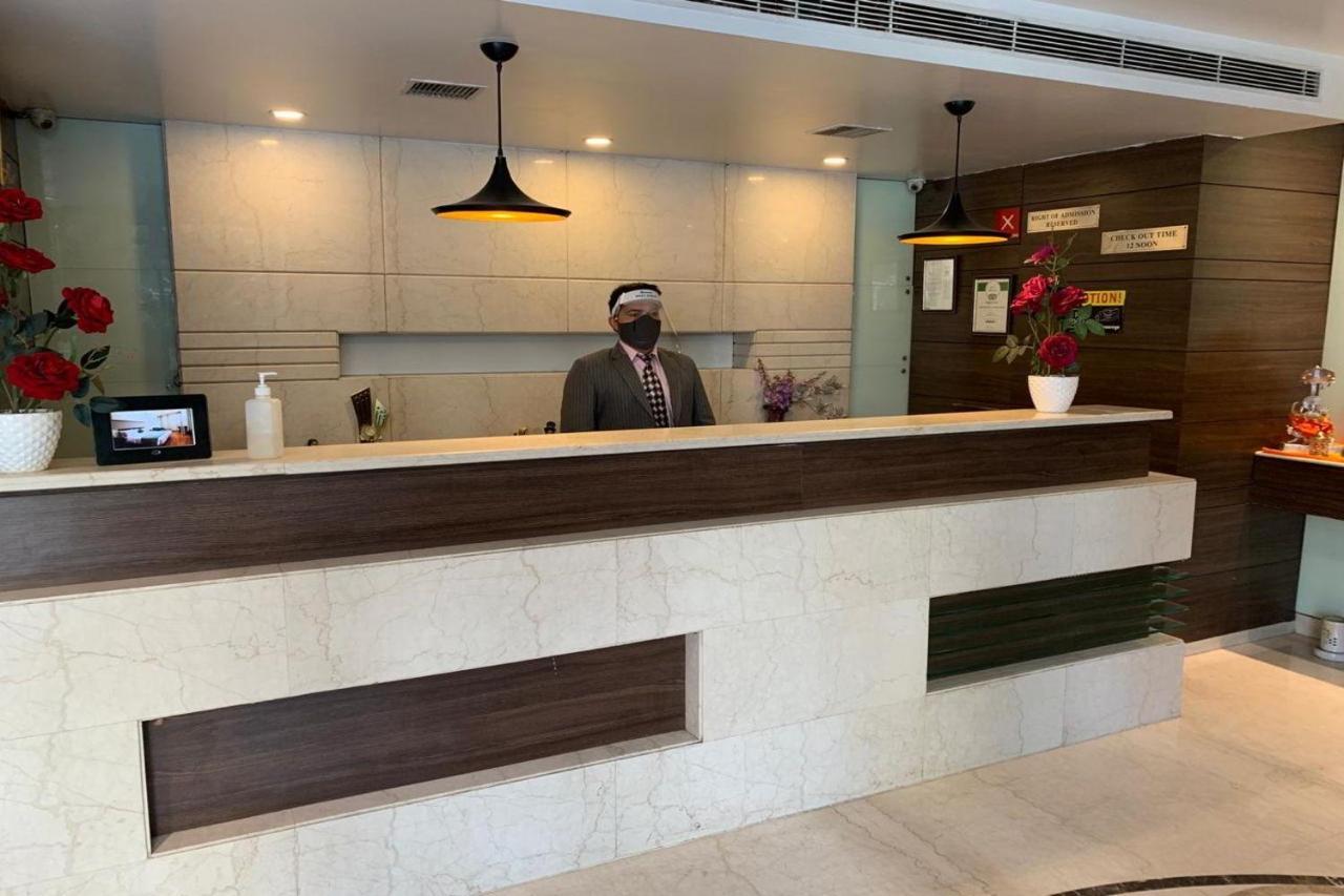 Hotel Narula'S Aurrum Amritsar Exterior foto
